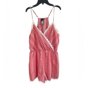 Trixxi Coral and White Patterned Garment